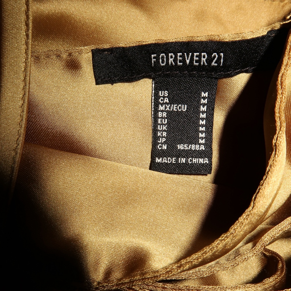 Forever 21 Satin Crop Top - Picture 2 of 3